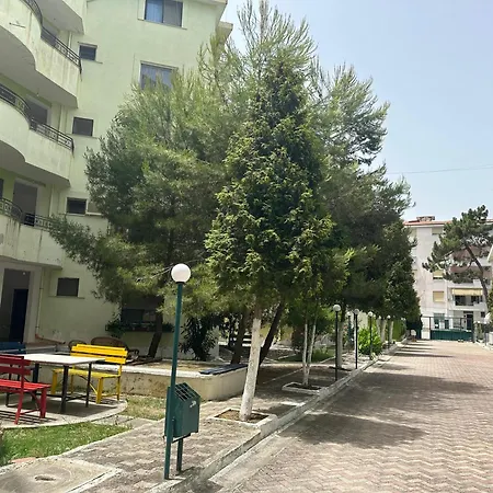 Eri Apartamento Golem (Tirana)
